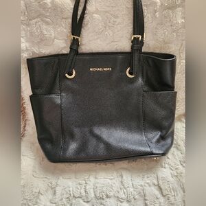 Michael Kors Jet Set Medium Tote Bag